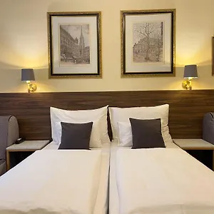 4* מלון Stephansplatz I Self Check In