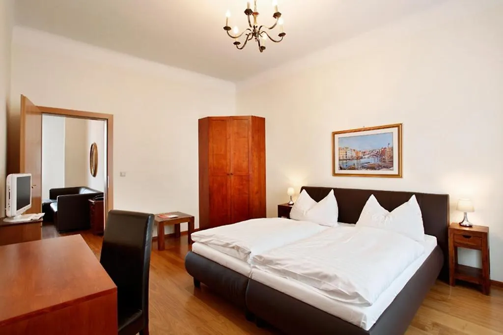 Hotel Parco Di Schoenbrunn Vienna City 4*,