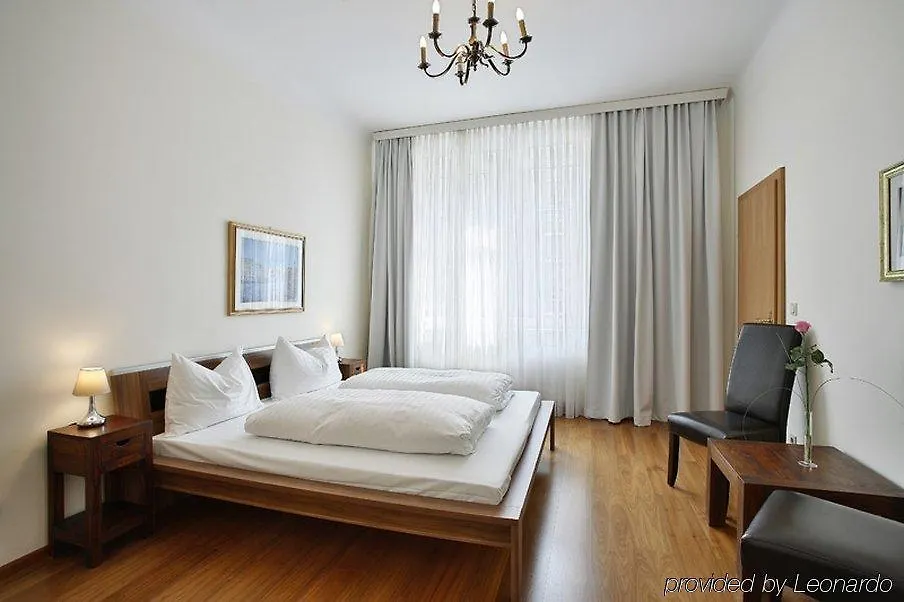 Hotel Parco Di Schoenbrunn Vienna City contacts